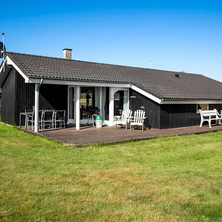 Loki - 200m From The Sea By Interhome Børkop