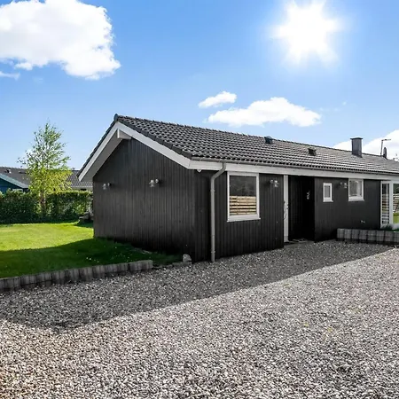 Ferienhaus Loki - 200m From The Sea By Interhome